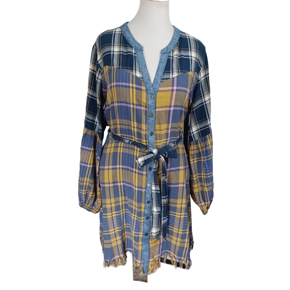 CATO PLAID SHIRT STYLE DRESS  WITH TIE BELT SIZE 18/20W